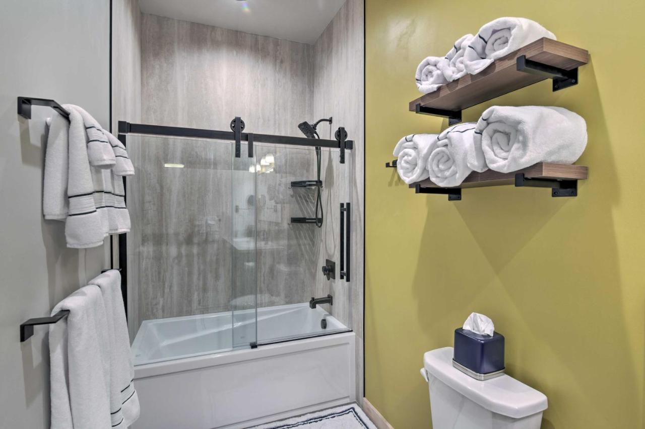 Modern Downtown Apt - Walk To Parks And Cafes! أنكوراج المظهر الخارجي الصورة