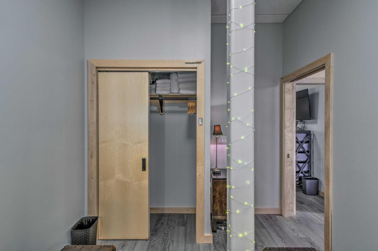 Modern Downtown Apt - Walk To Parks And Cafes! أنكوراج المظهر الخارجي الصورة